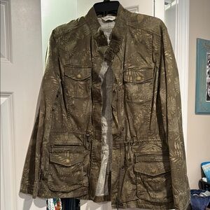Leaf Pattern Utility Jacket in Olive Green